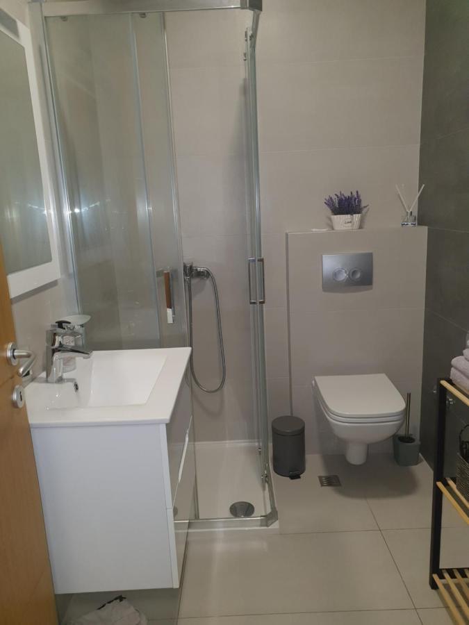 Sajam 1 Appartement Novi Sad Buitenkant foto