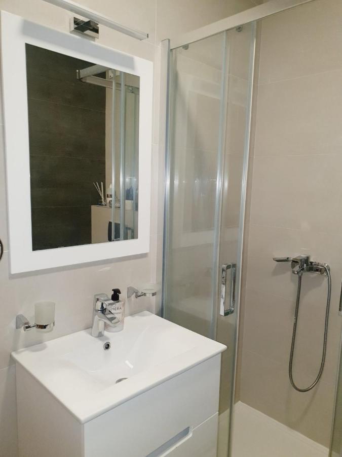 Sajam 1 Appartement Novi Sad Buitenkant foto