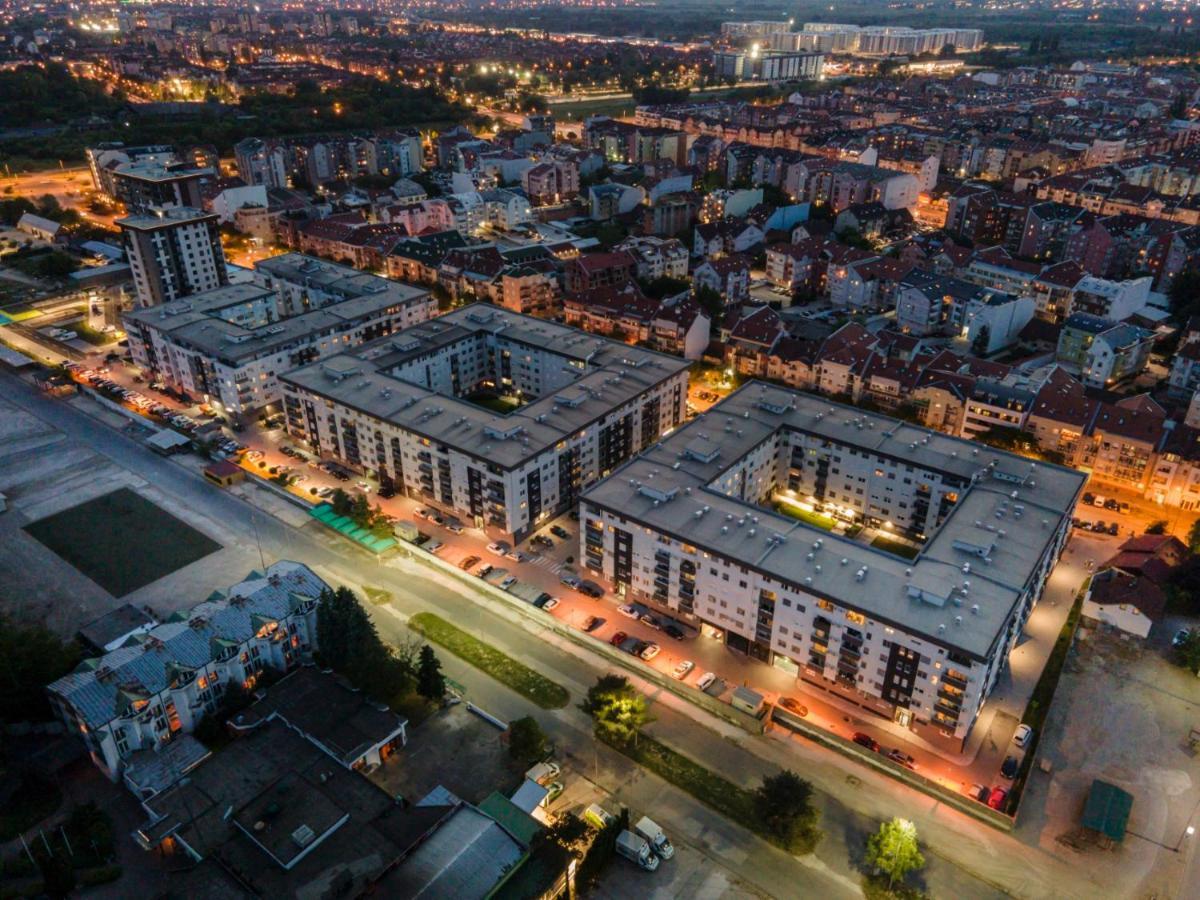 Sajam 1 Appartement Novi Sad Buitenkant foto