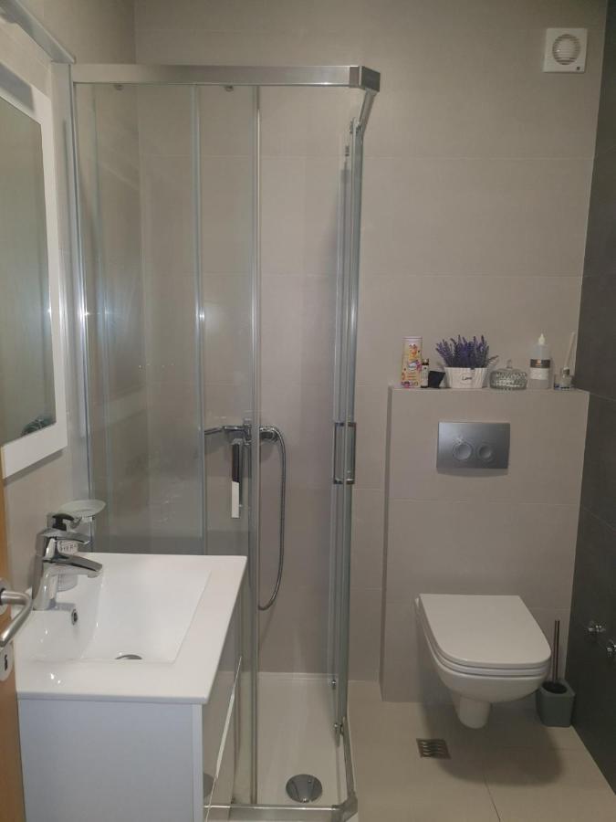 Sajam 1 Appartement Novi Sad Buitenkant foto